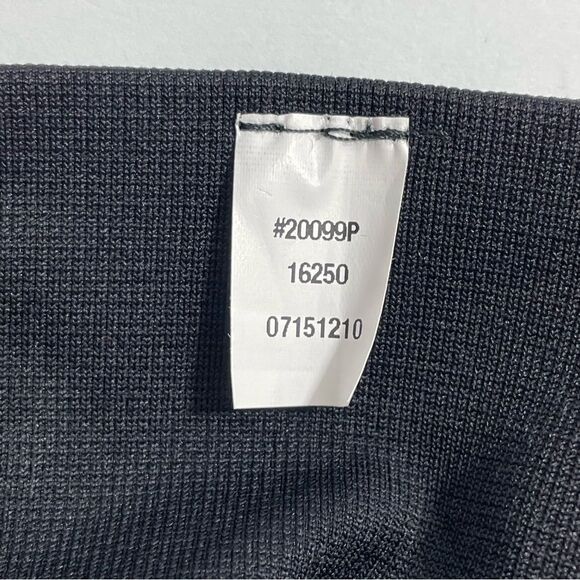 NWT SPANX Look At Me Now Very Black Cropped Leggings Plus Size 1X‎ 20099P - Picture 7 of 7